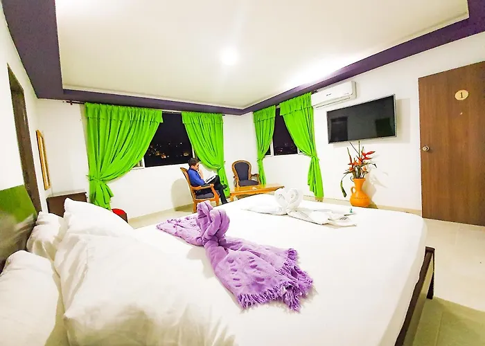 Hostal La Mercedes Street